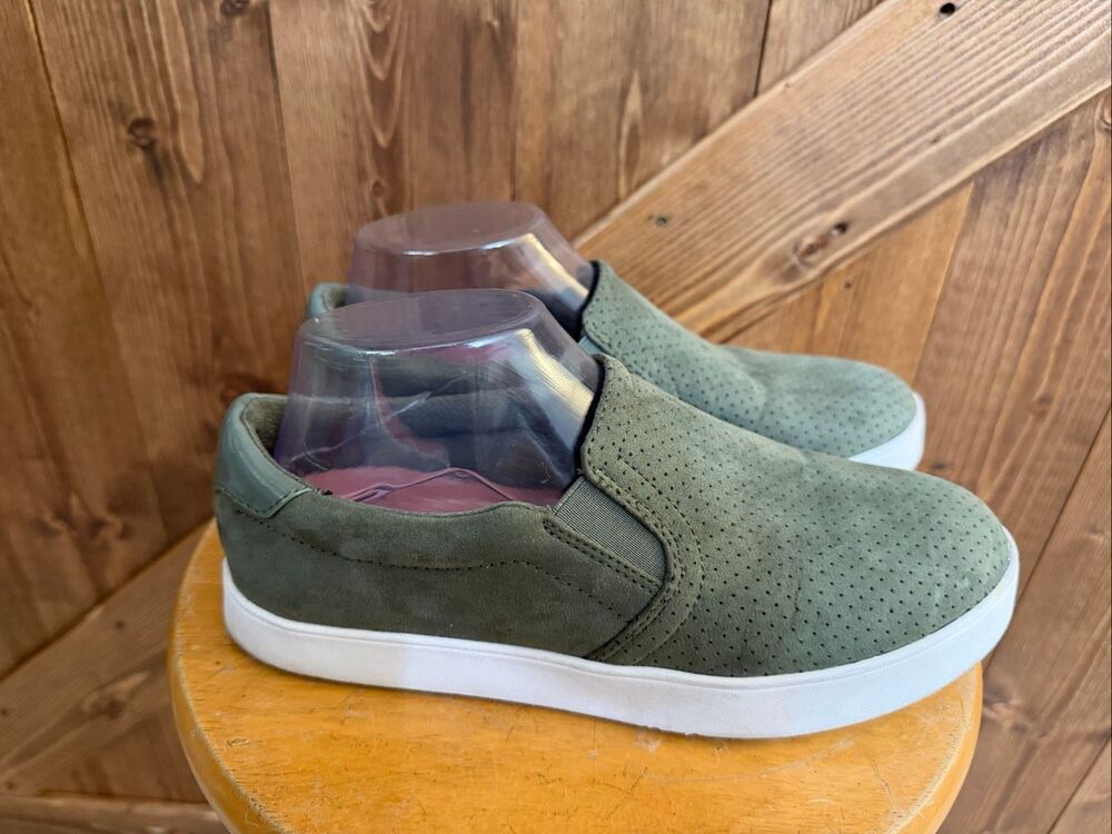 Dr. Scholl’s women’s slip-on sneakers, size 7.5, in an olive/sage green